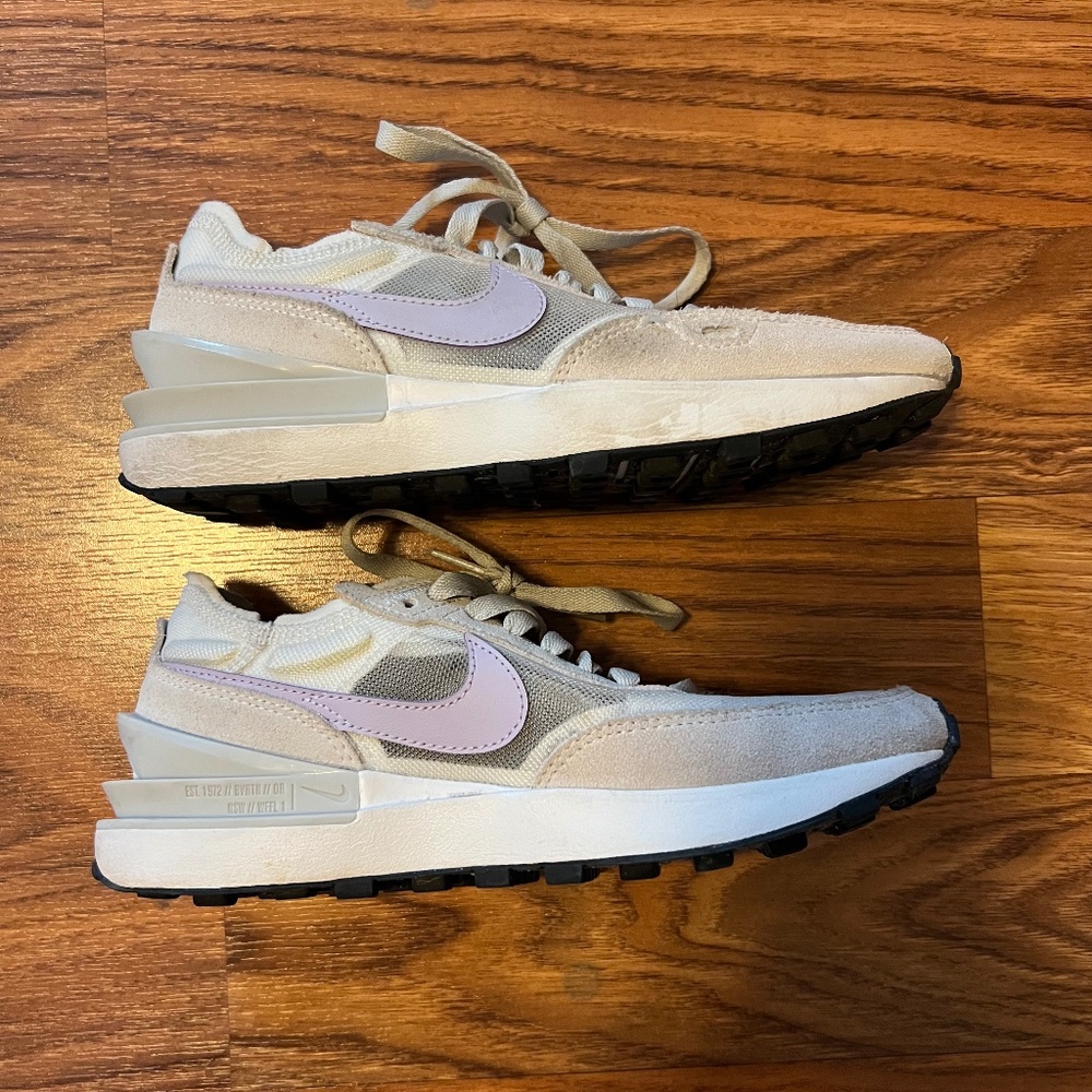 Nike Women's 6 Waffle One